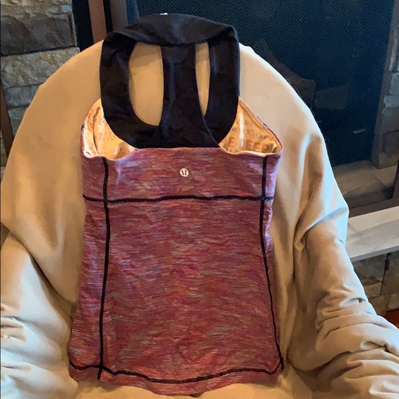 Lululemon workout tank - Picture 2 of 3